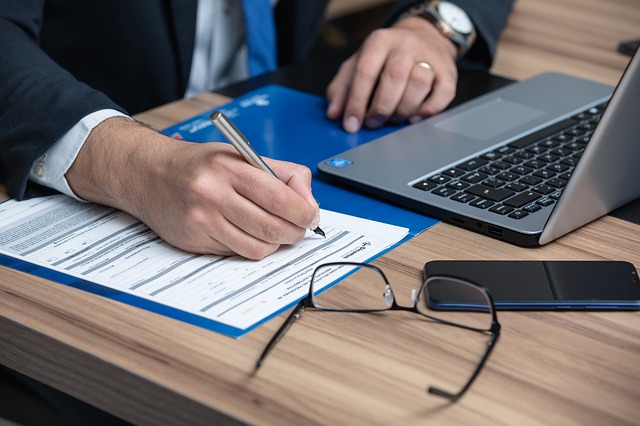 How to Write the Perfect Business Case for your Digital Transformation 2 How to Write the Perfect Business Case